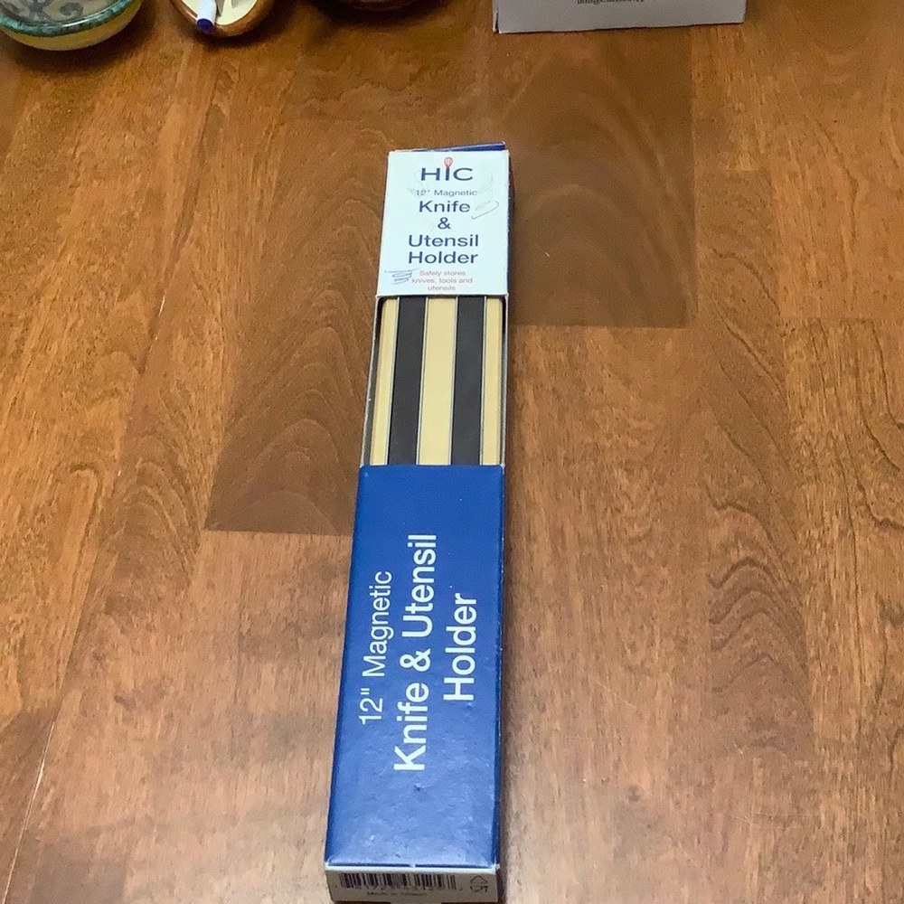 knife and utensil holder